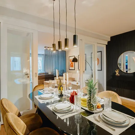 Luxurious 105m2 Penthouse In Prime Location 4 Bedroms & Balcony Apartment Berlin
