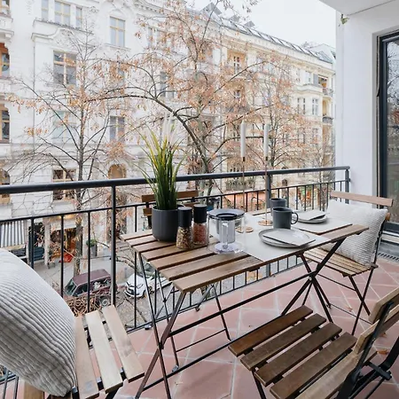 Luxurious 105m2 Penthouse In Prime Location 4 Bedroms & Balcony *