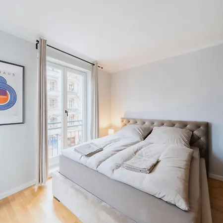 Luxurious 105m2 Penthouse In Prime Location 4 Bedroms & Balcony *