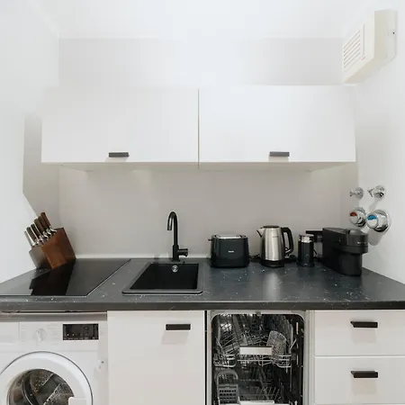 Apartmán Luxurious 105m2 Penthouse In Prime Location 4 Bedroms & Balcony *