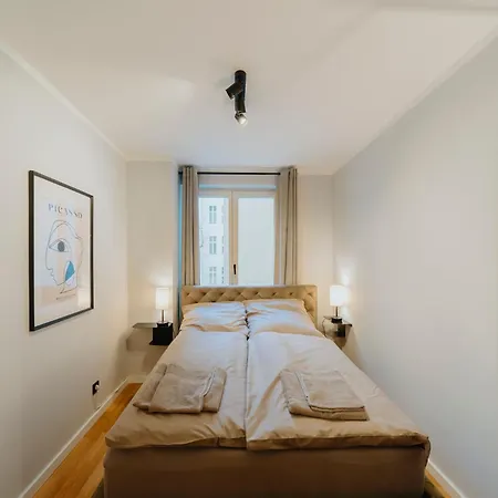 Luxurious 105m2 Penthouse In Prime Location 4 Bedroms & Balcony *