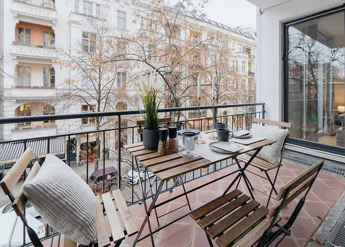 Luxurious 105m2 Penthouse In Prime Location 4 Bedroms & Balcony *