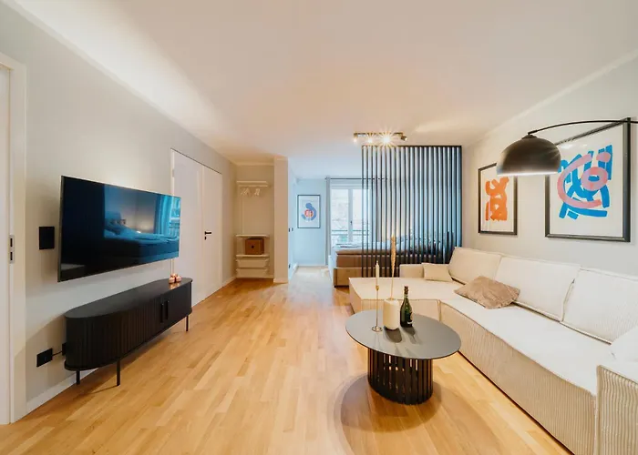 Luxurious 105m2 Penthouse In Prime Location 4 Bedroms & Balcony شقة *