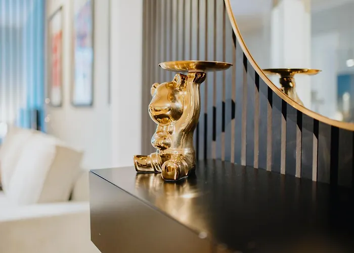 Luxurious 105m2 Penthouse In Prime Location 4 Bedroms & Balcony Berlin