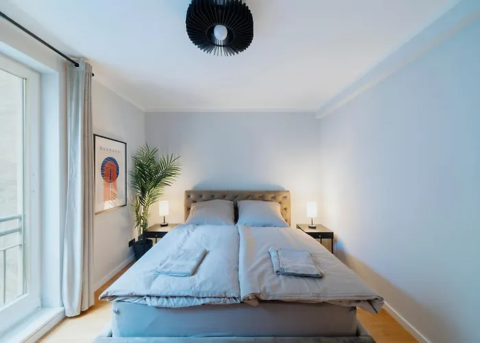 Luxurious 105m2 Penthouse In Prime Location 4 Bedroms & Balcony * برلين