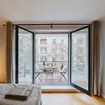 Luxurious 105m2 Penthouse In Prime Location 4 Bedroms & Balcony * ברלין