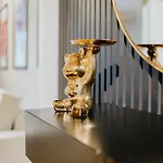 Luxurious 105m2 Penthouse In Prime Location 4 Bedroms & Balcony ברלין