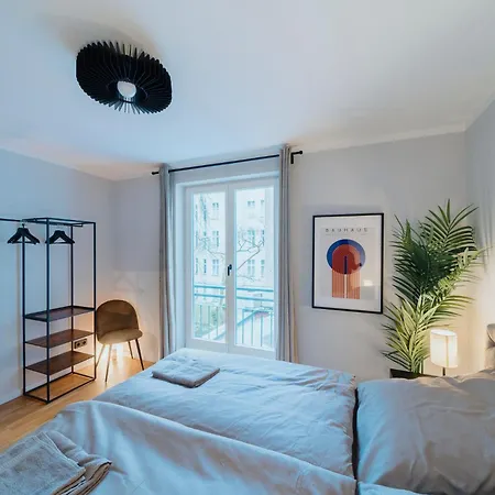 דירה Luxurious 105m2 Penthouse In Prime Location 4 Bedroms & Balcony ברלין