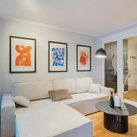 公寓 Luxurious 105m2 Penthouse In Prime Location 4 Bedroms & Balcony
