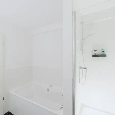 Luxurious 105m2 Penthouse In Prime Location 4 Bedroms & Balcony 公寓