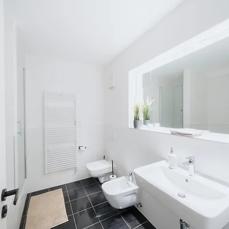 公寓 Luxurious 105m2 Penthouse In Prime Location 4 Bedroms & Balcony 柏林