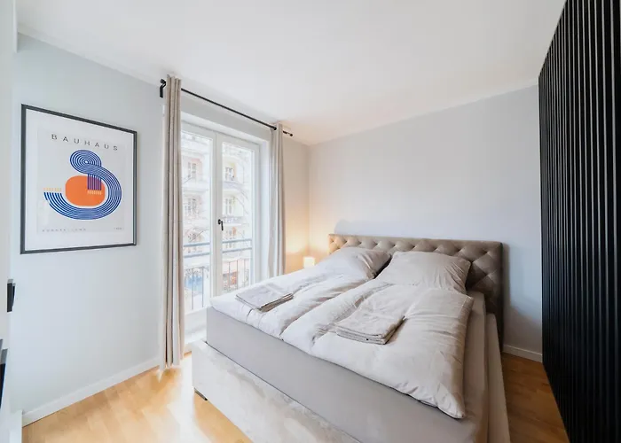 Luxurious 105m2 Penthouse In Prime Location 4 Bedroms & Balcony *