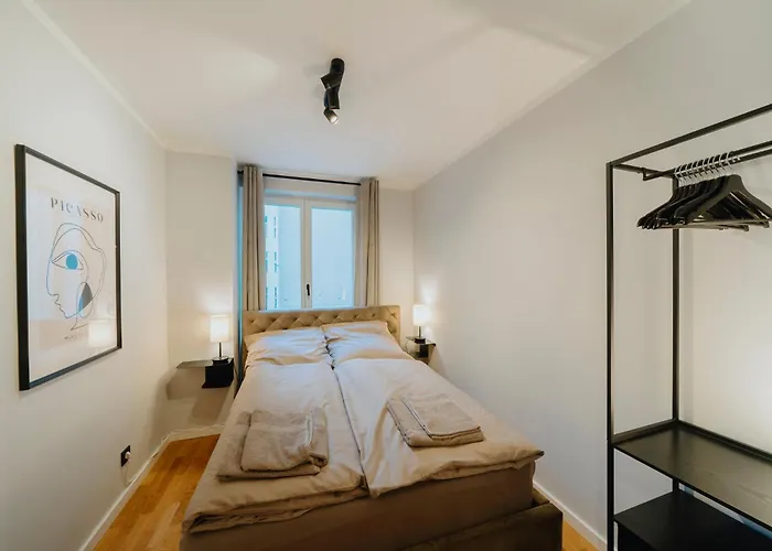 Luxurious 105m2 Penthouse In Prime Location 4 Bedroms & Balcony * Berlín