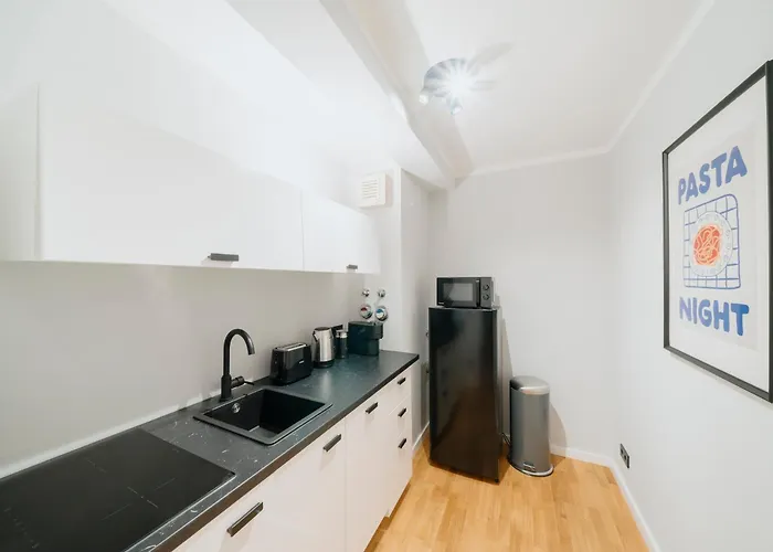 Luxurious 105m2 Penthouse In Prime Location 4 Bedroms & Balcony Apartmán Berlín